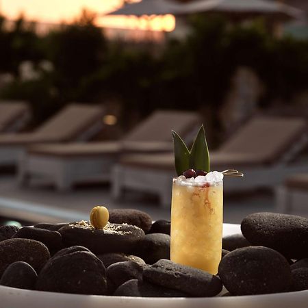 Sea Breeze Santorini Beach Resort, Curio By Hilton Agios Georgios  Exterior foto