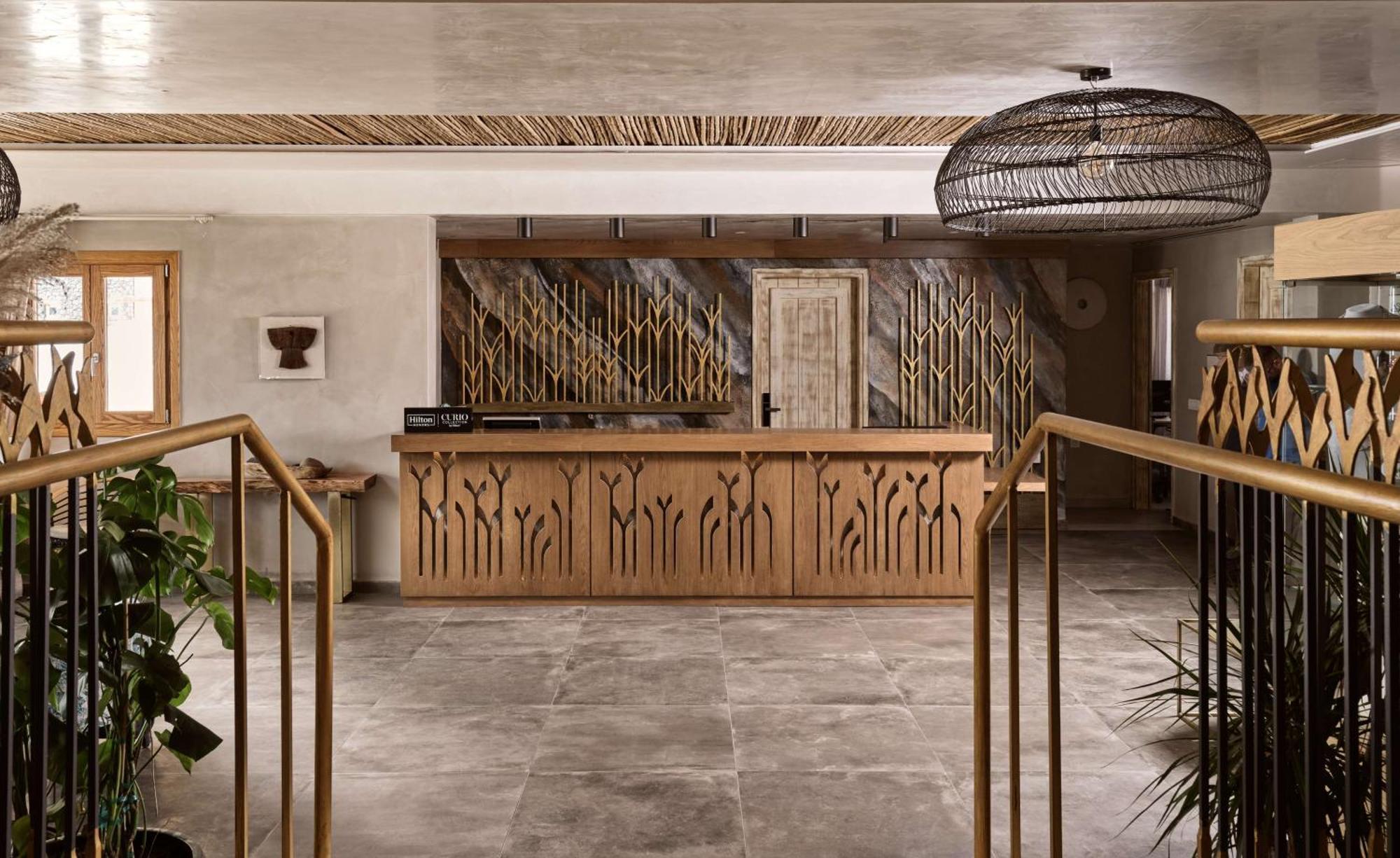 Sea Breeze Santorini Beach Resort, Curio By Hilton Agios Georgios  Exterior foto